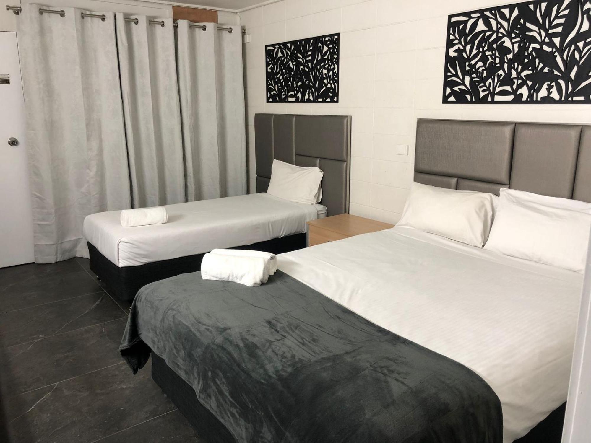 Gladstone Cbd Motel Bagian luar foto