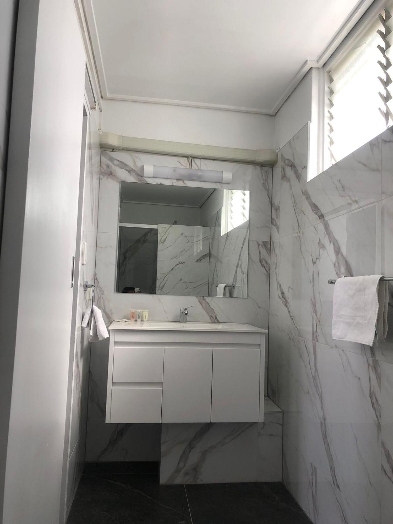 Gladstone Cbd Motel Bagian luar foto